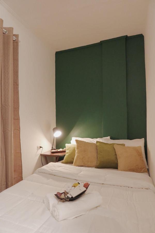 Aj Coffee & Bed Hotel Coron Exterior photo