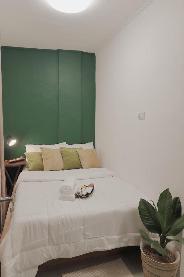 Aj Coffee & Bed Hotel Coron Exterior photo