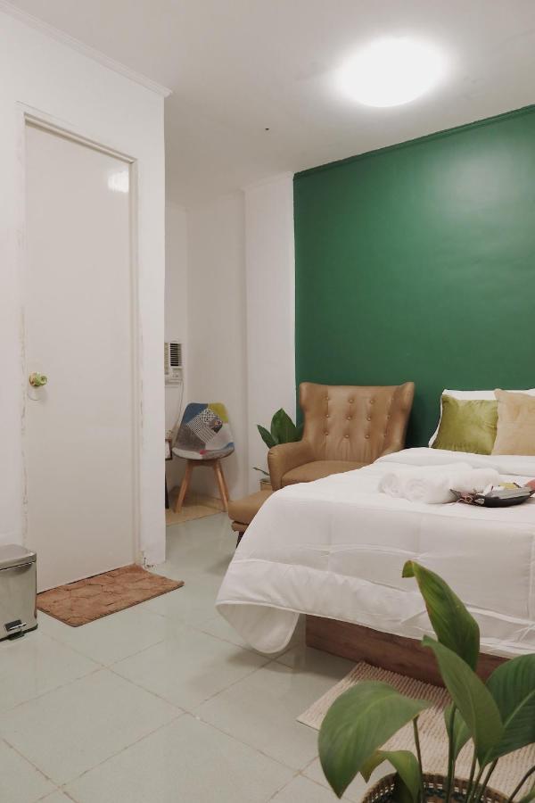 Aj Coffee & Bed Hotel Coron Exterior photo